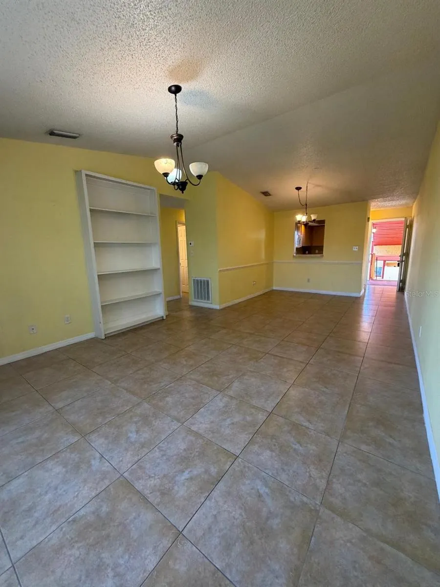2975 S FERN CREEK AVENUE #2975 Orlando, FL 32806