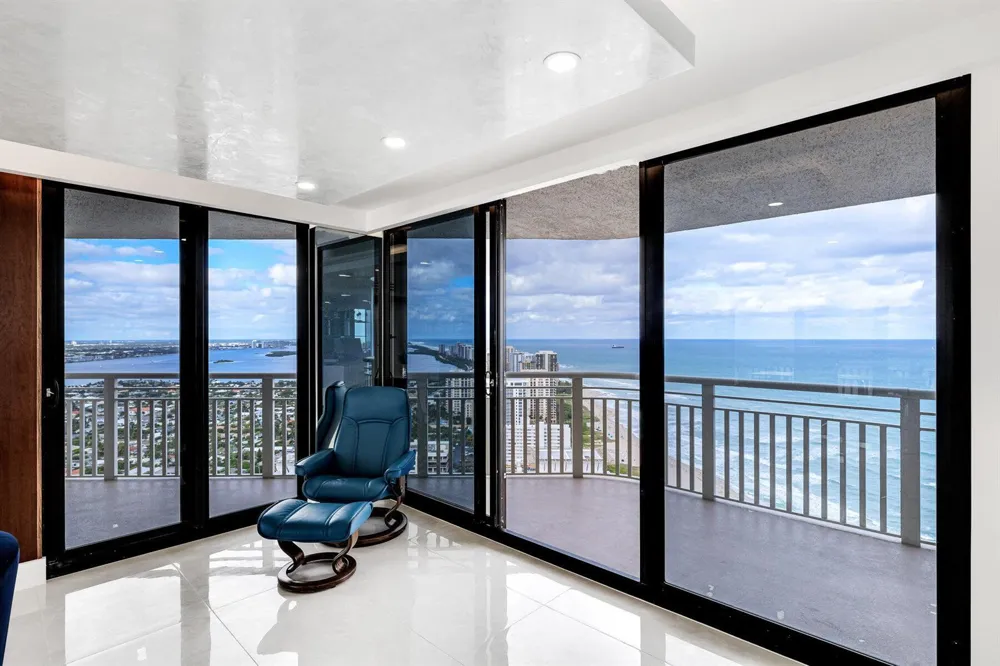 3000 OCEAN DRIVE #PH-A Singer Island, FL 33404