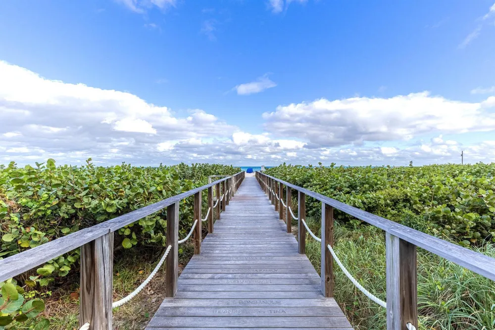 3000 OCEAN DRIVE #PH-A Singer Island, FL 33404