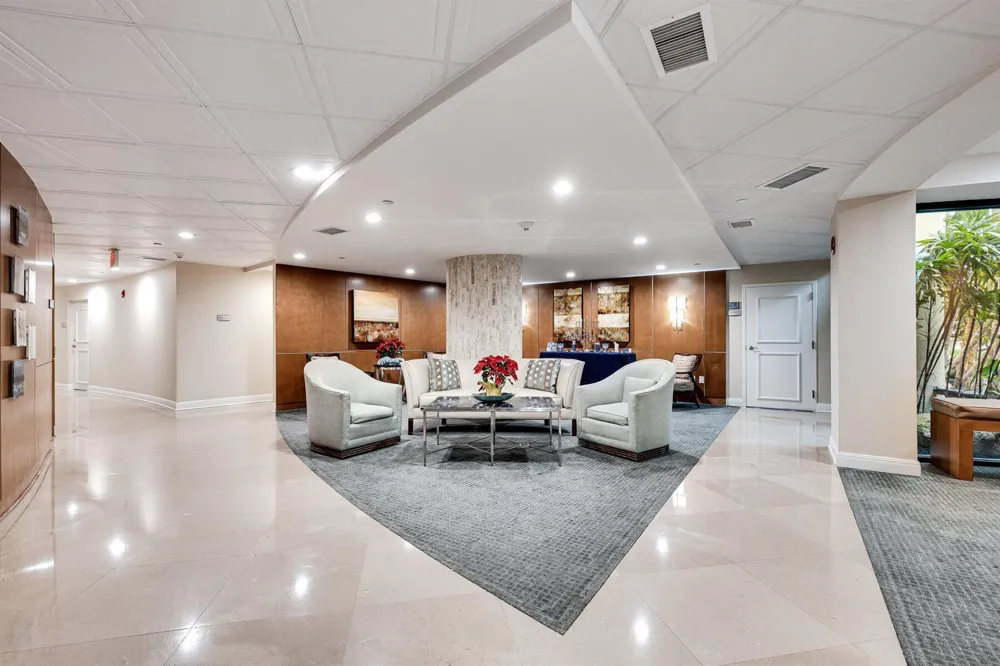 3000 OCEAN DRIVE #PH-A Singer Island, FL 33404