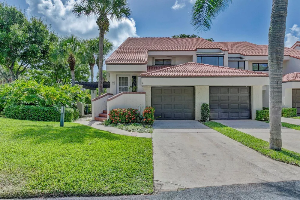 205 SEA OATS DRIVE #E Juno Beach, FL 33408