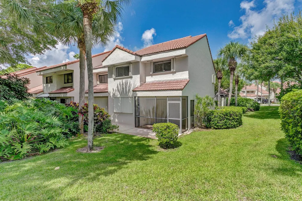 205 SEA OATS DRIVE #E Juno Beach, FL 33408