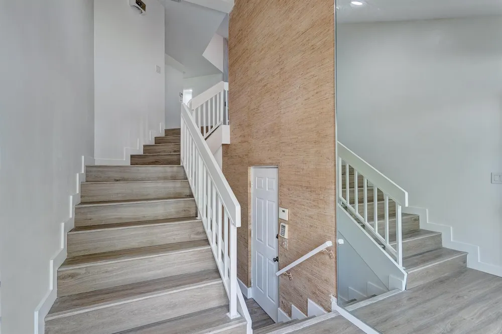 205 SEA OATS DRIVE #E Juno Beach, FL 33408