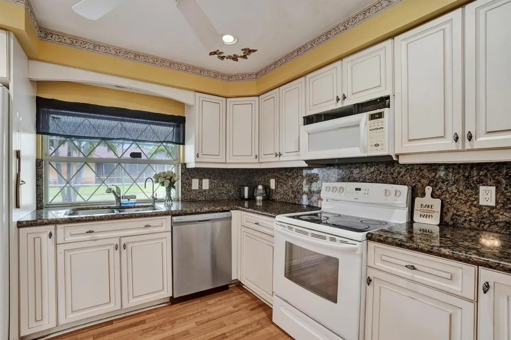3145 NW 116th Avenue Coral Springs, FL 33065