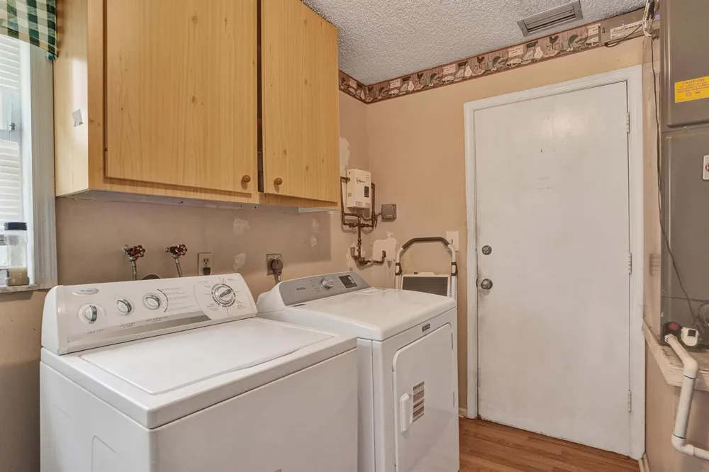 3145 NW 116th Avenue Coral Springs, FL 33065