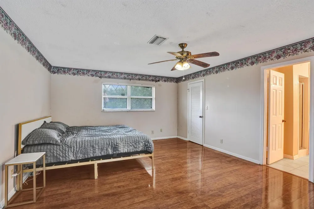 3145 NW 116th Avenue Coral Springs, FL 33065