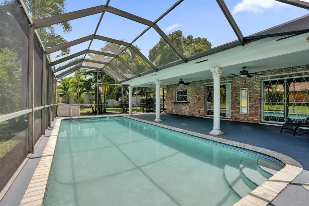 3145 NW 116th Avenue Coral Springs, FL 33065