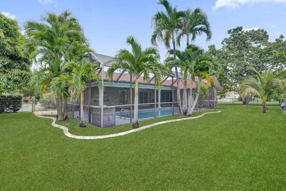 3145 NW 116th Avenue Coral Springs, FL 33065