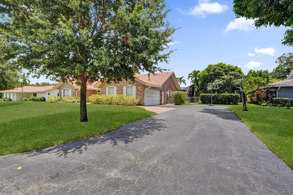 3145 NW 116th Avenue Coral Springs, FL 33065
