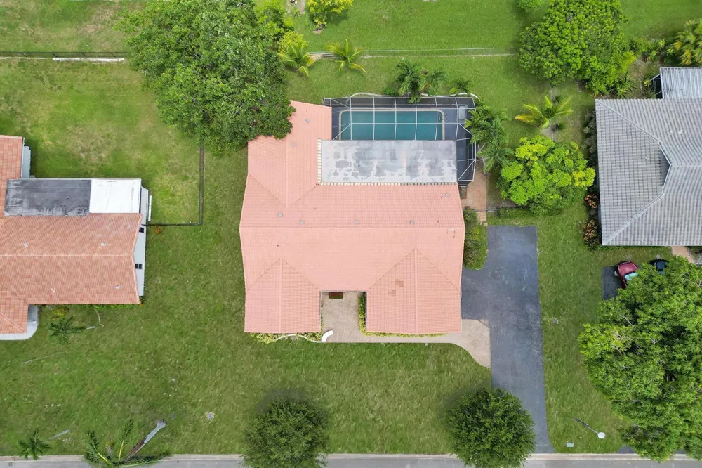 3145 NW 116th Avenue Coral Springs, FL 33065