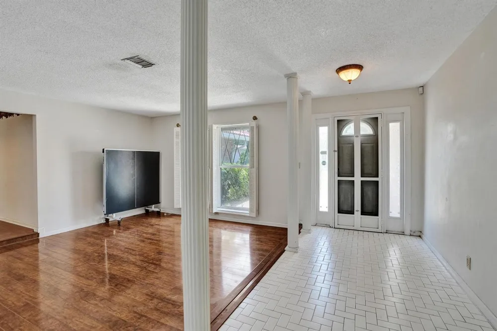 3145 NW 116th Avenue Coral Springs, FL 33065