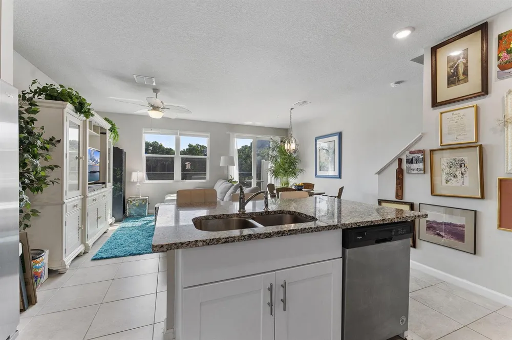 3947 SE Mentmore Lane Stuart, FL 34997
