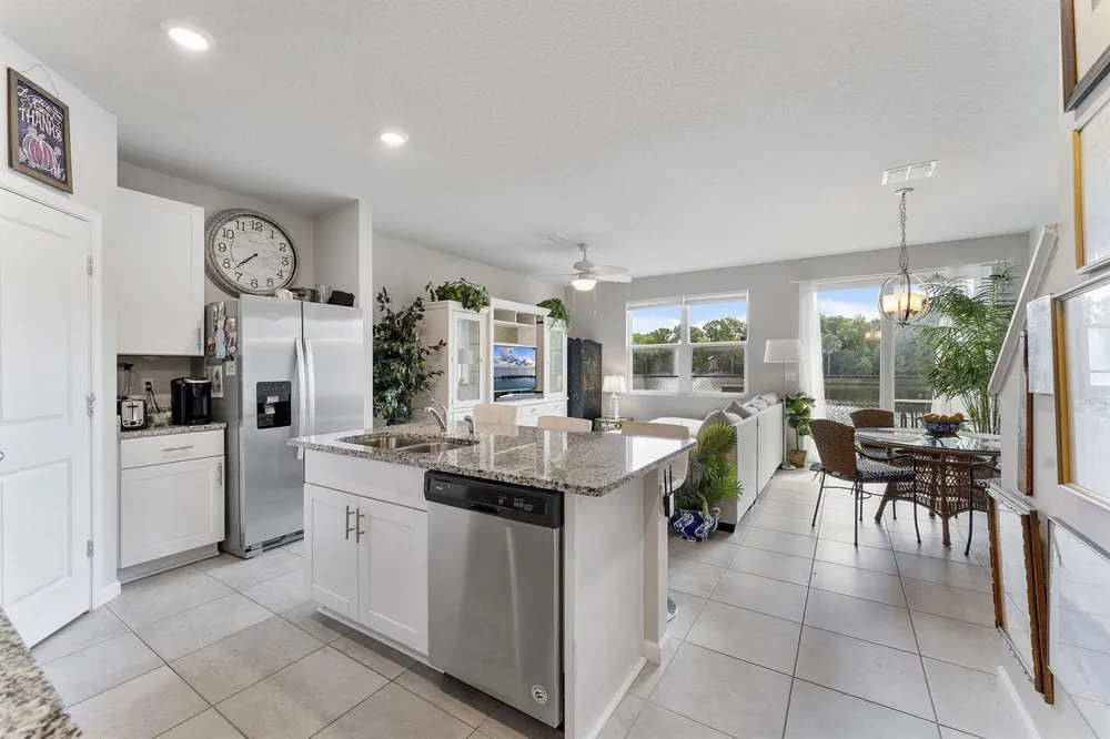 3947 SE Mentmore Lane Stuart, FL 34997