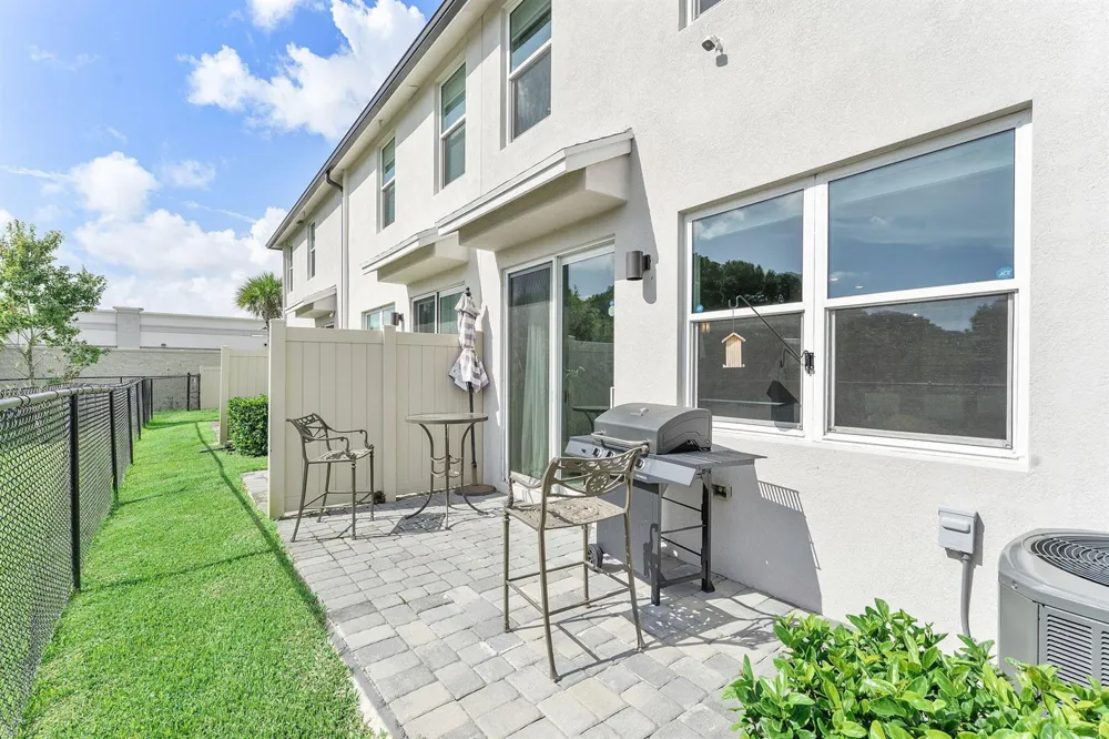 3947 SE Mentmore Lane Stuart, FL 34997