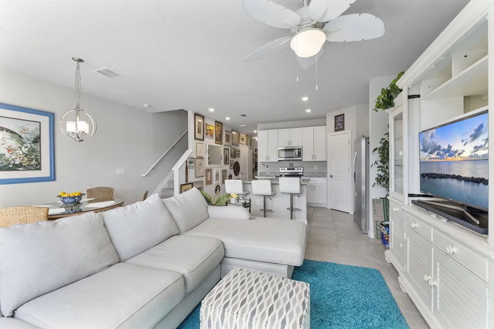 3947 SE Mentmore Lane Stuart, FL 34997