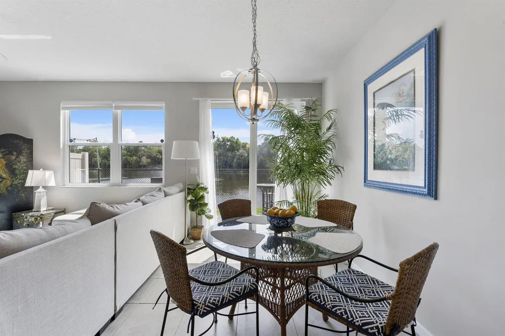 3947 SE Mentmore Lane Stuart, FL 34997
