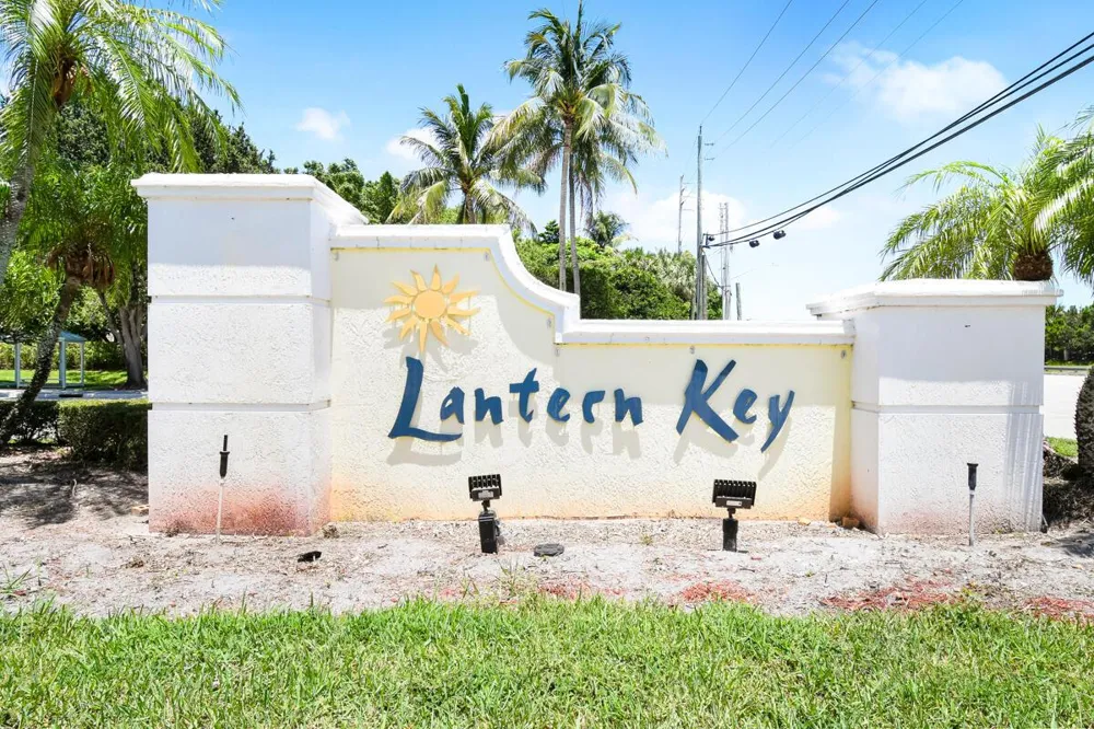4952 Southard Street Lake Worth, FL 33463