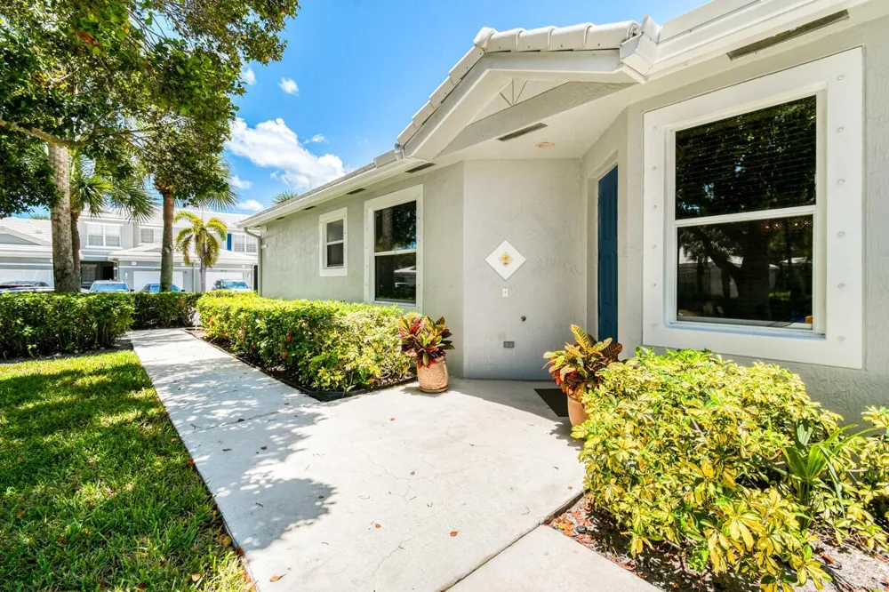 4952 Southard Street Lake Worth, FL 33463
