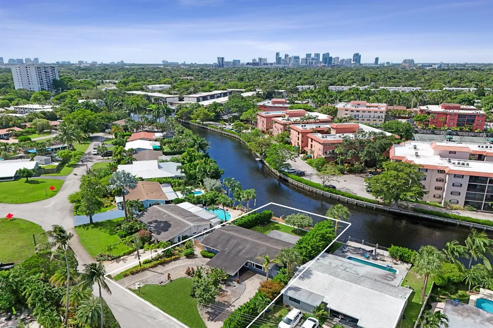 316 NW 20TH STREET Wilton Manors, FL 33311