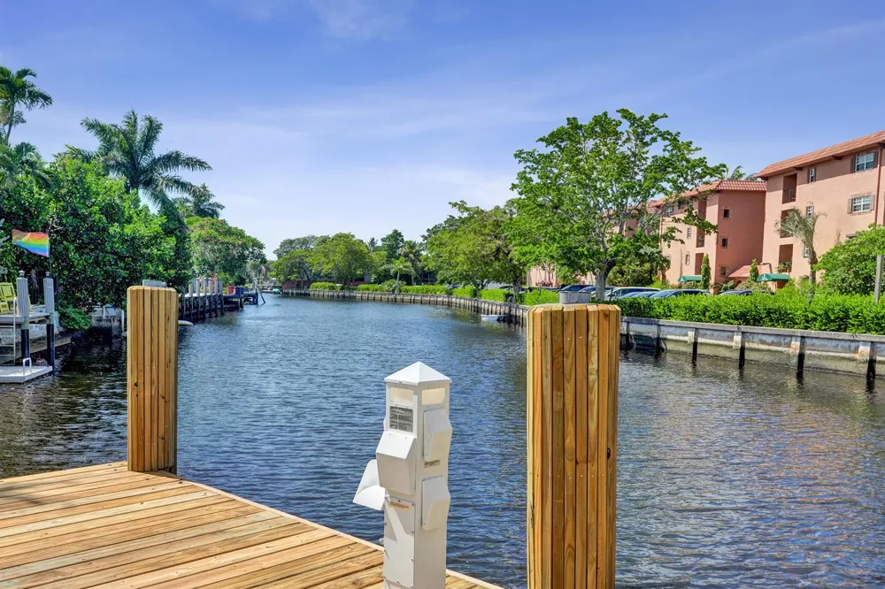 316 NW 20TH STREET Wilton Manors, FL 33311