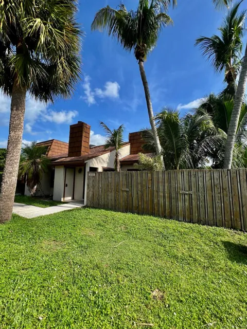 4232 PALM BAY #D