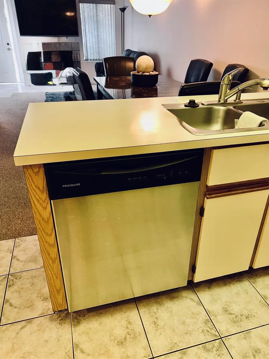 4232 PALM BAY #D West Palm Beach, FL 33406