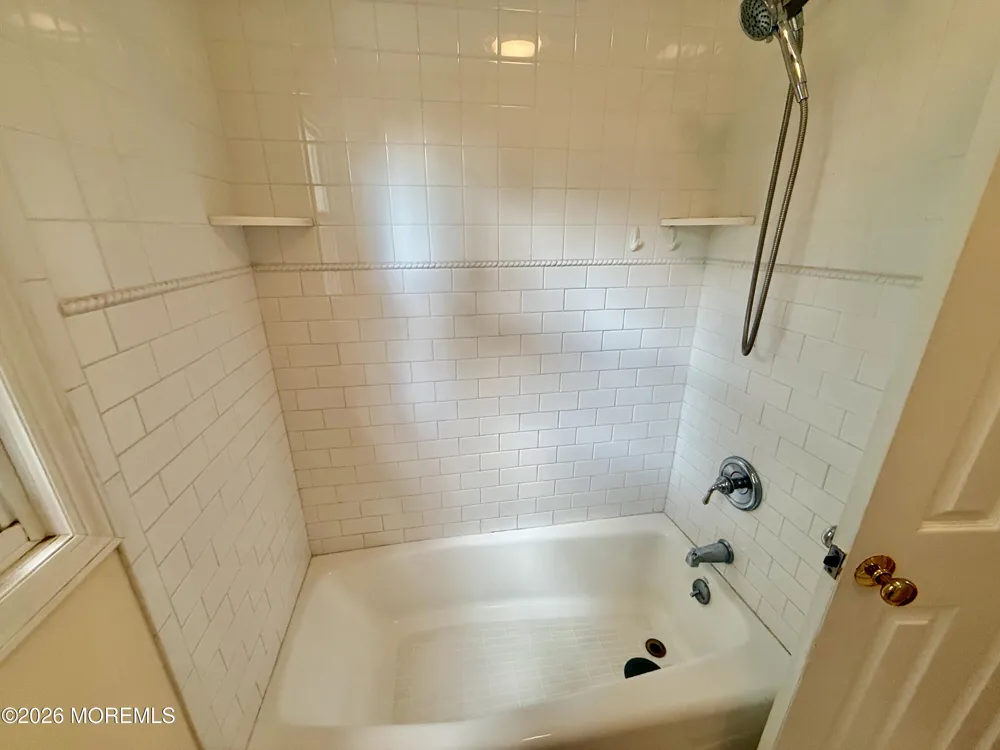 34 Highland Avenue Rumson, NJ 07760