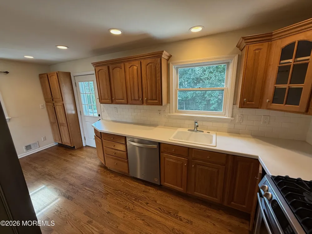 34 Highland Avenue Rumson, NJ 07760