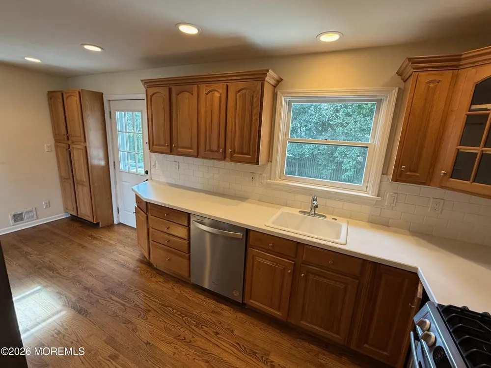 34 Highland Avenue Rumson, NJ 07760