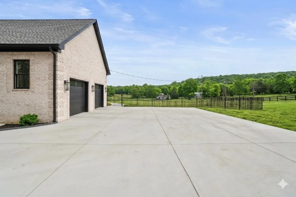 3755 Holmes Gap Rd Watertown, TN 37184