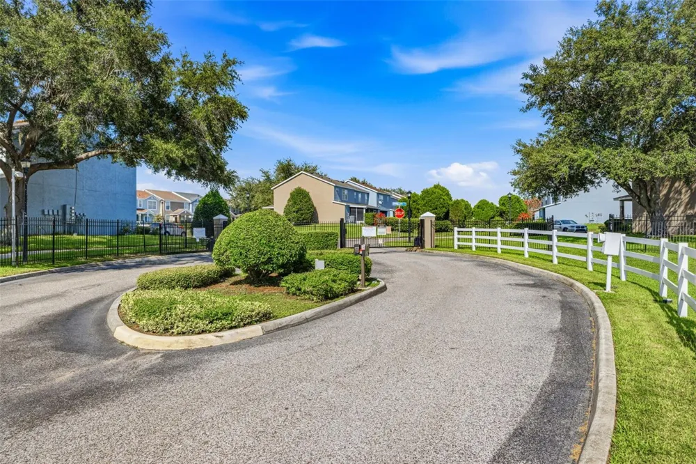 515 SWEET HOLLOW PLACE Brandon, FL 33510
