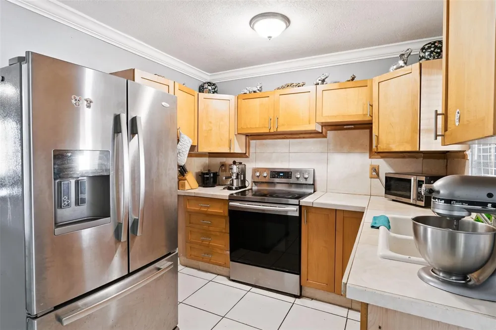 6694 RIVO ALTO AVENUE Orlando, FL 32809