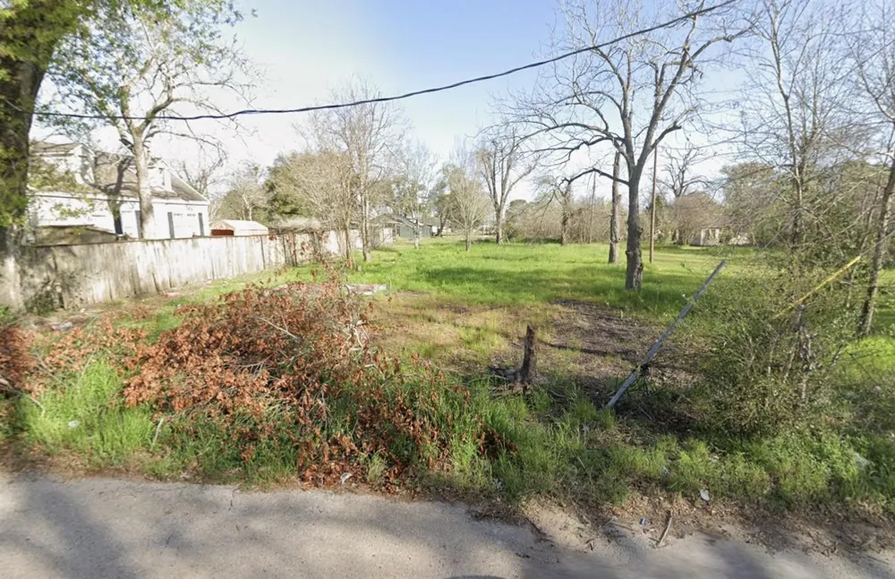 328 Austin Street Sealy, TX 77474