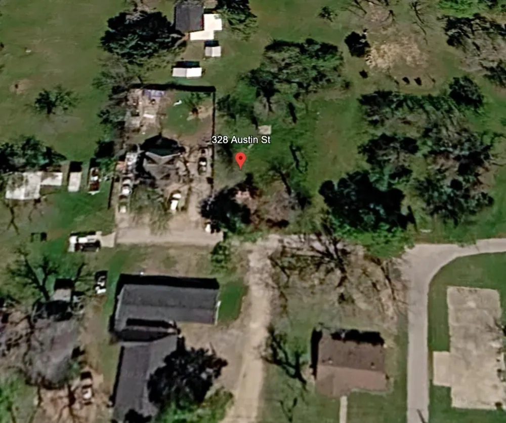 328 Austin Street Sealy, TX 77474