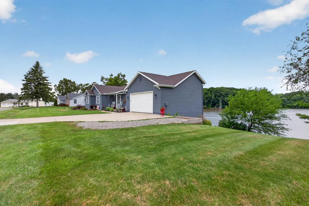 7070 Donegal Drive Onsted, MI 49265