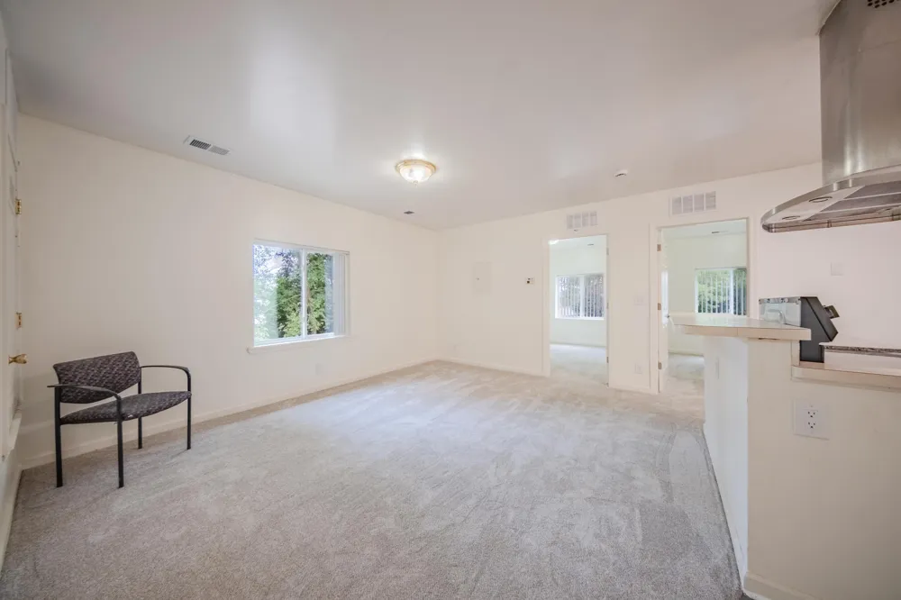 2472 Hawks Avenue #2 Ann Arbor, MI 48108