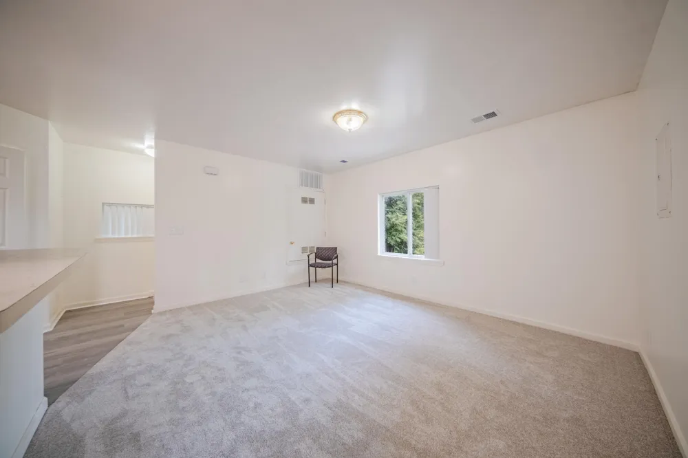 2472 Hawks Avenue #2 Ann Arbor, MI 48108