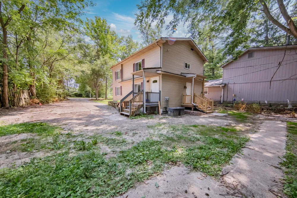 2472 Hawks Avenue #2 Ann Arbor, MI 48108