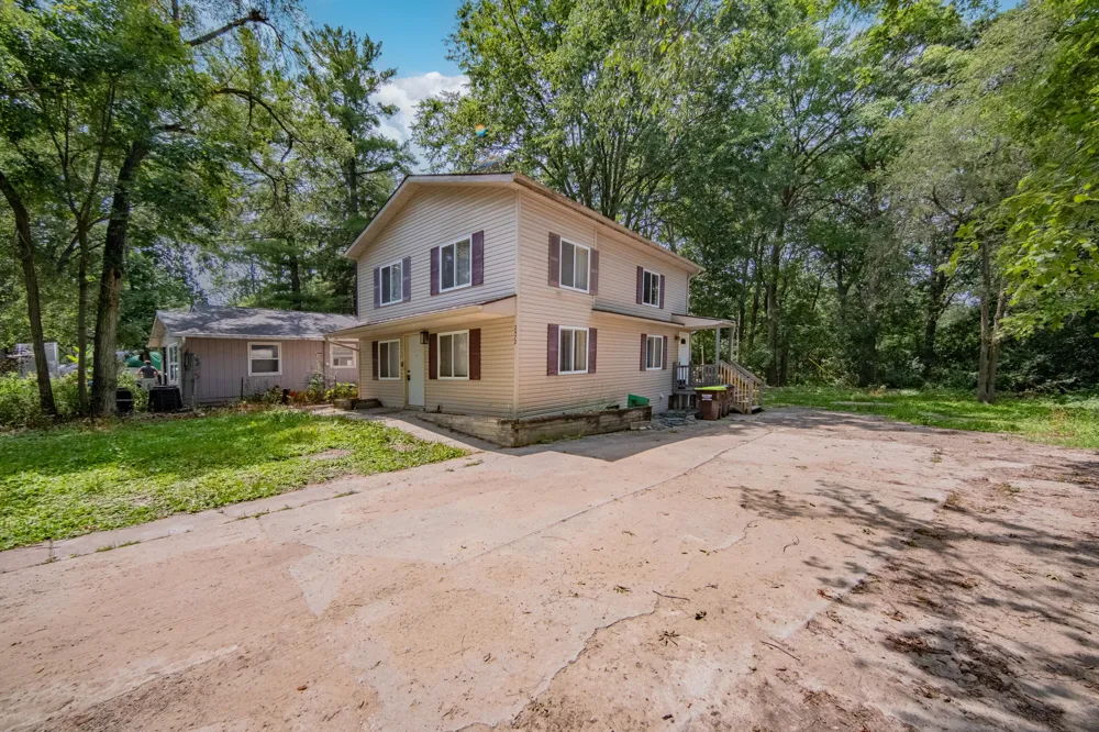 2472 Hawks Avenue #2 Ann Arbor, MI 48108
