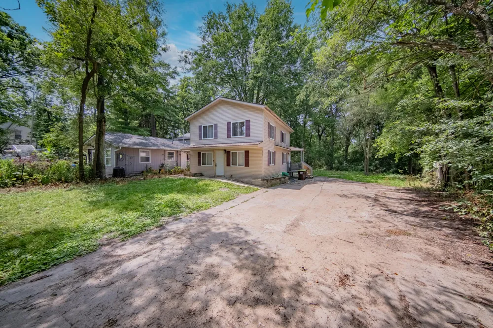 2472 Hawks Avenue #2 Ann Arbor, MI 48108