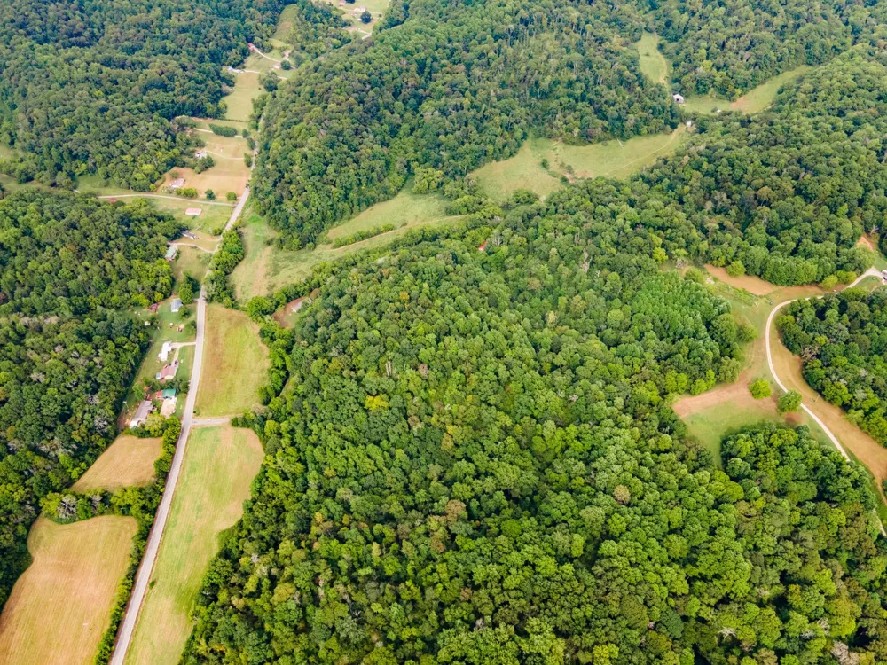 3045 Robert Skelley Rd Columbia, TN 38401