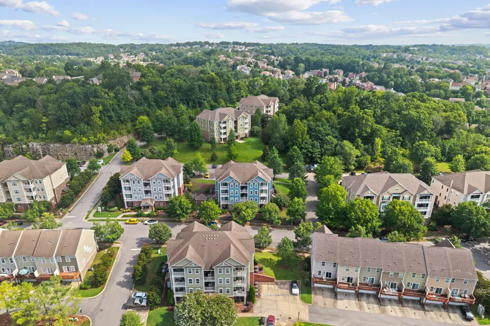 8205 Lenox Creekside Dr #5 Antioch, TN 37013