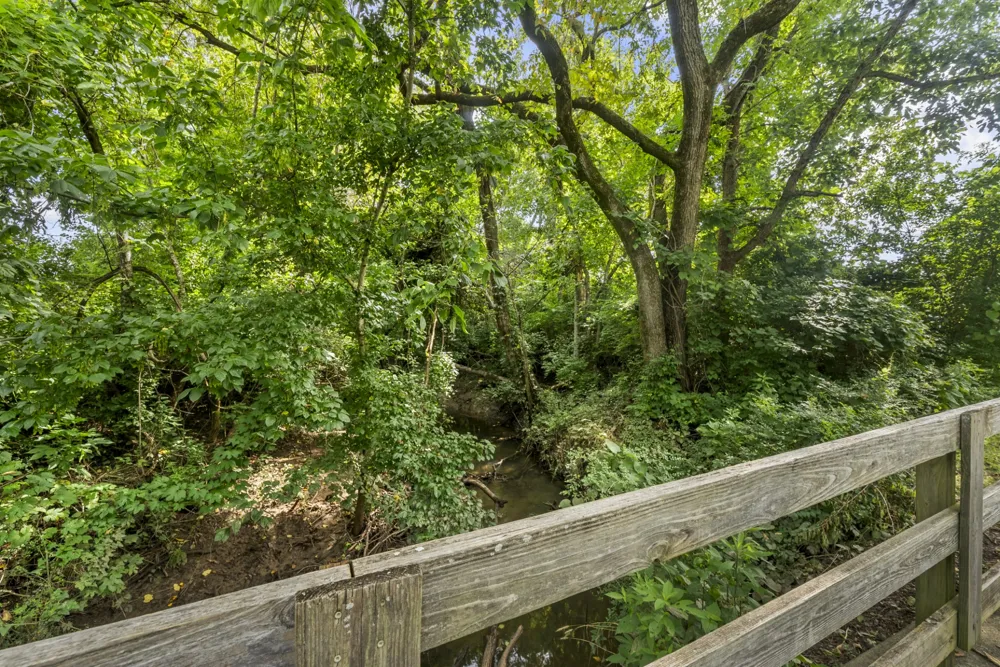 8205 Lenox Creekside Dr #5 Antioch, TN 37013