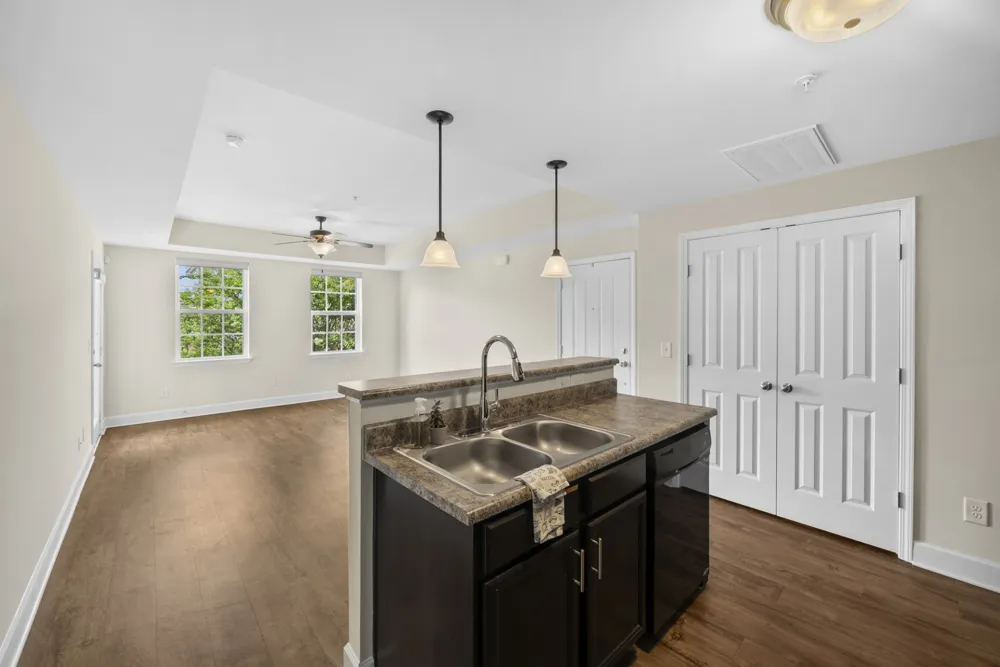 8205 Lenox Creekside Dr #5 Antioch, TN 37013