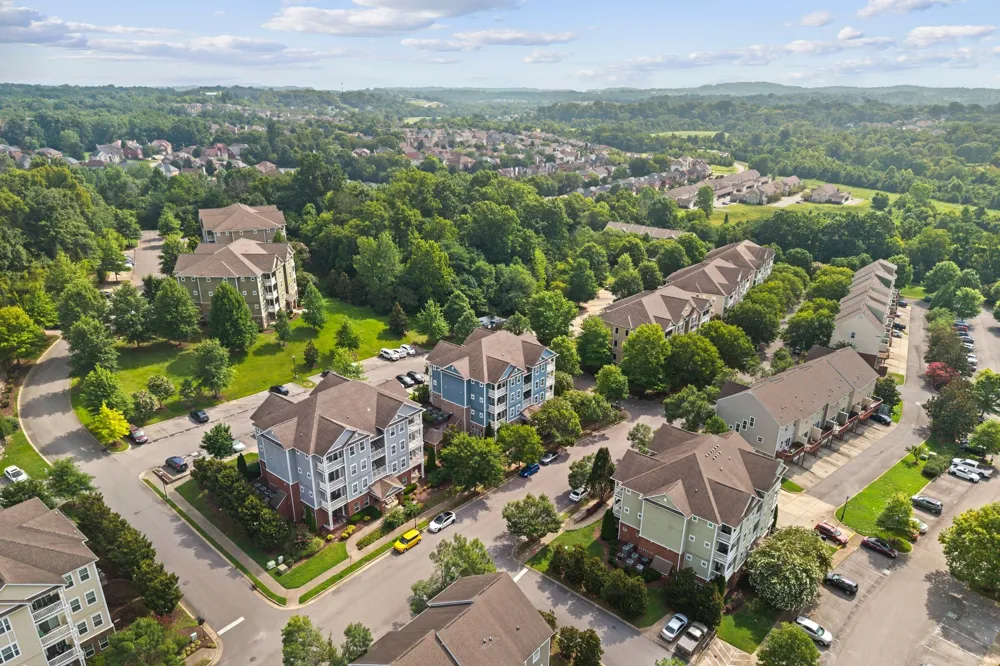 8205 Lenox Creekside Dr #5 Antioch, TN 37013