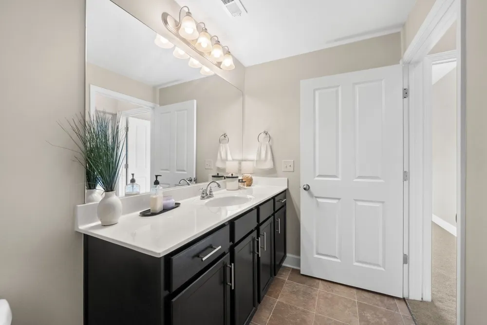 8205 Lenox Creekside Dr #5 Antioch, TN 37013