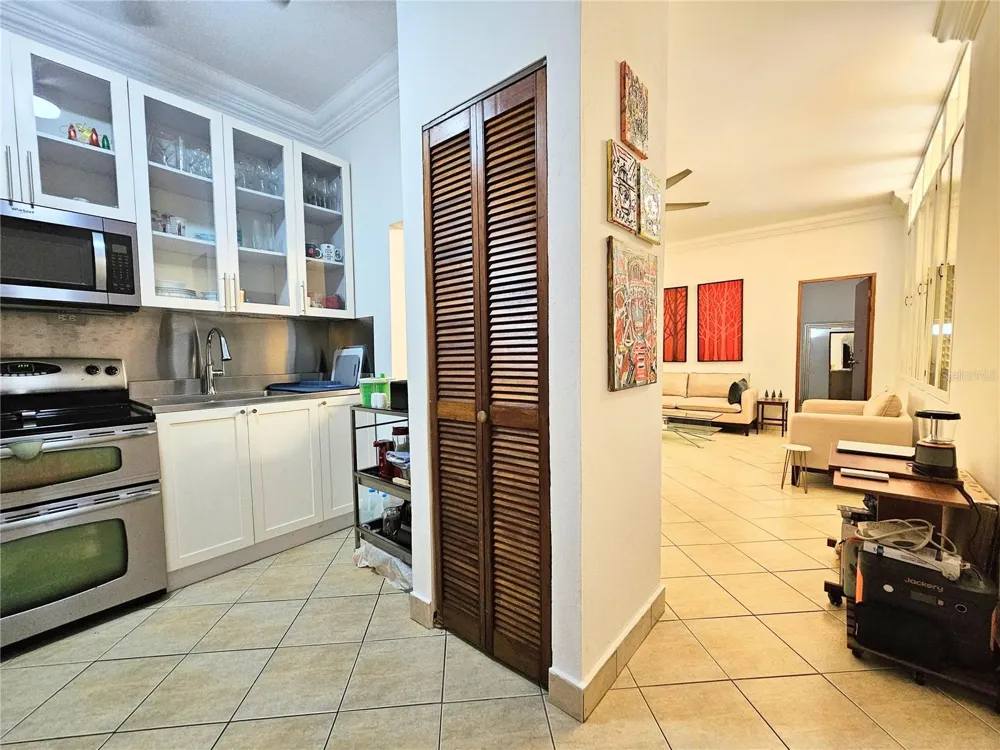 151 CALLE SAN JUSTO #202 Old San Juan, PR 00901