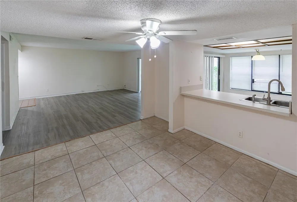 7873 NIAGARA AVENUE #1803 Tampa, FL 33617