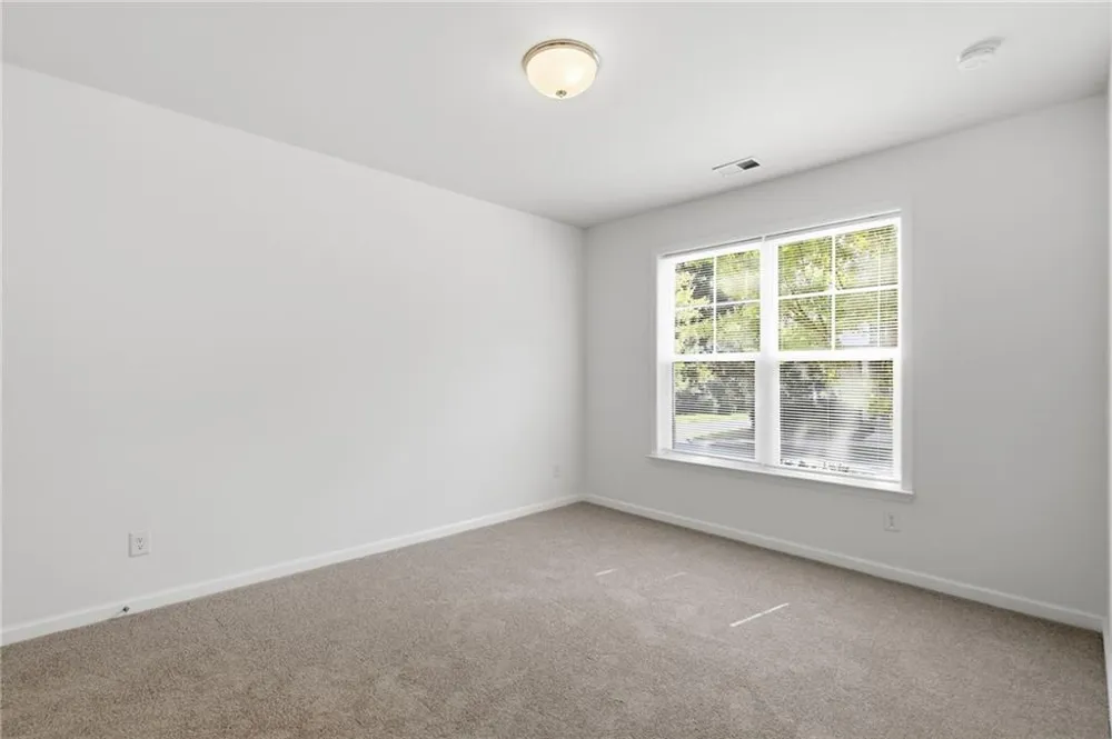 1611 Falcon Crest Way Decatur, GA 30032