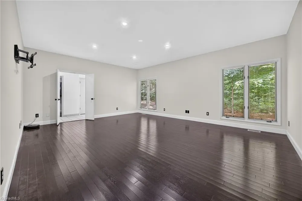 2400 Hunters Crossing Trail Summerfield, NC 27358